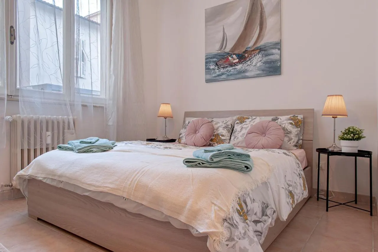 L'Angolo Di Grace Apartment Livorno