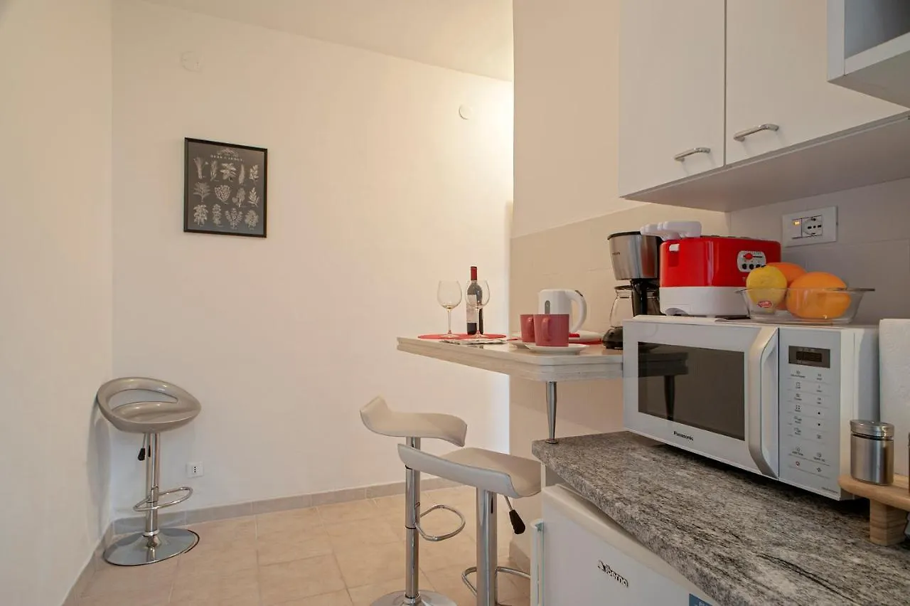 L'Angolo Di Grace Apartment Livorno 0*,  Italy